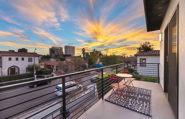 LA Villa by Avantstay Walk to The Grove LA - Photo 44