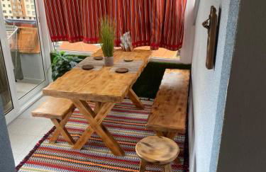 Lovely newly refurbished, 1 bedroom top floor apartment with sea views, fast WI-FI CABLE TV and Netflix - Foto 8