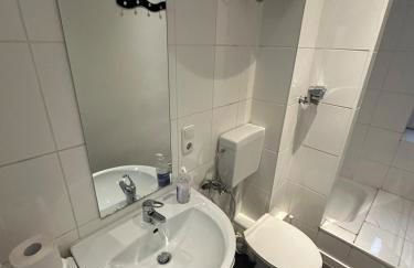 Typical Altbau in the heart of Berlin Wedding - Foto 33