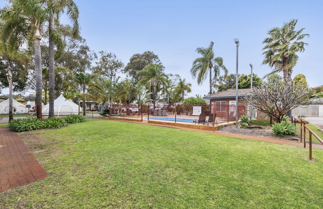 Central Caravan Park - Photo 25