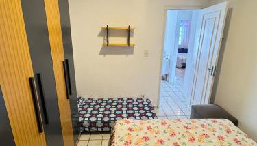 Casa de bairro tranquilo 1 a 10 pessoas com ótima localização e vigia de rua - Foto 5