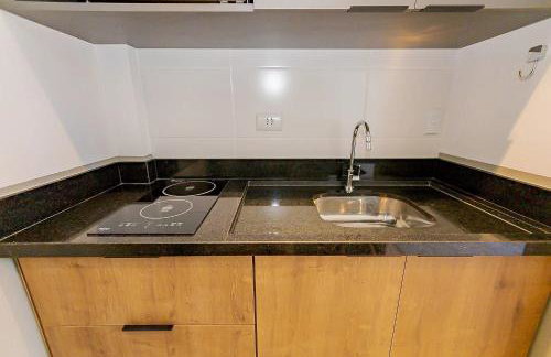 Prédio novo próximo ao parque Barigui com coworking e lavanderia - Foto 44