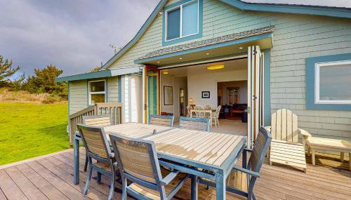 Oceanfront Elk Cottage - Deck Views & 7 Acres - Foto 4