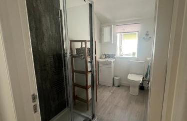 Greenwood South - Luxury beachfront home with log burner - Foto 30