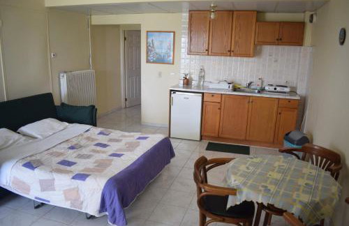 Miloi Rooms and Apartments - Photo 12