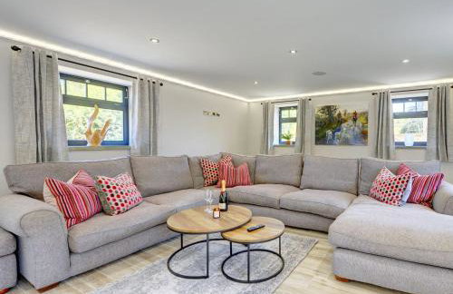 The Gate House - Photo 19