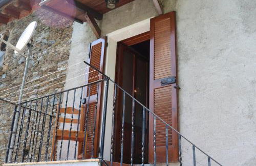 Bellano Cottage - With Private Garden and Garage - Foto 49