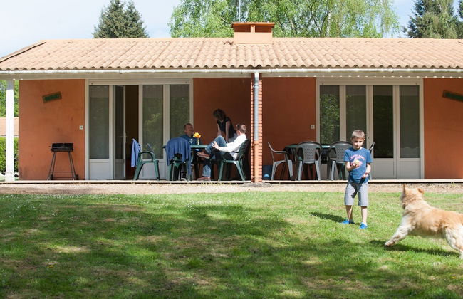 Cosy Cottage in Sauze-vaussais With Shared Pool - Photo 15