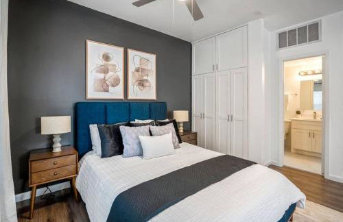 Sleek Studio With Private Parking Near Tx Med Ctr - Foto 10