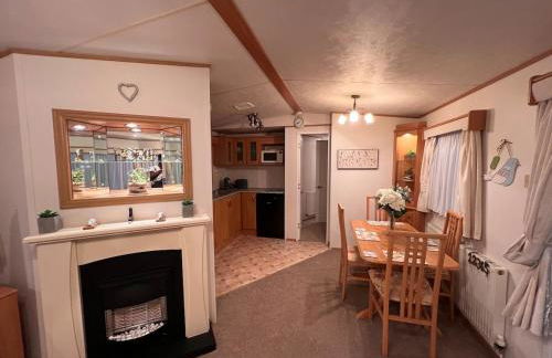 A & C Coastal Hideaway with outside Decking - Foto 17