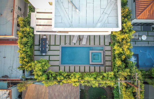 Luxe Weho Villa, Walk to Melrose Ave, Pool + Hot Tub North Vista by Avantstay - Photo 52