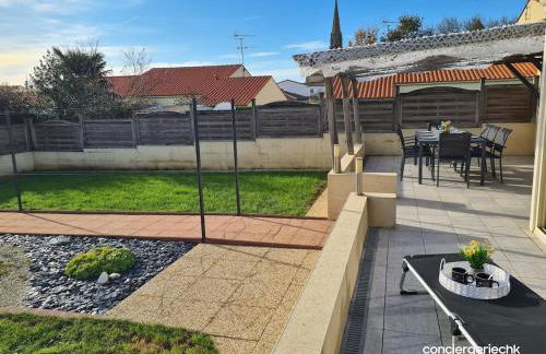 Le Donjon charmant gîte avec jardin et terrasse proche du Puy duFou - Photo 37