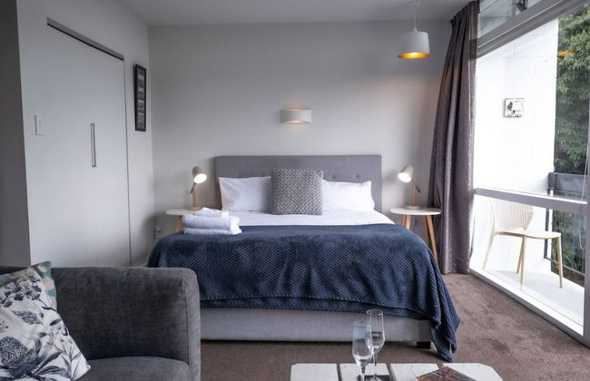 Centrally Located Light-filled Studio w/ Parking - Foto 4