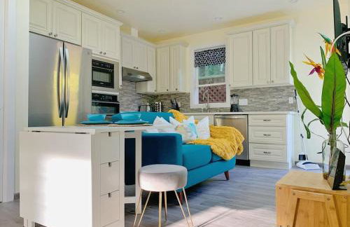 Marbella Lane Cozy 2BR Studio Duplex Home - Photo 1