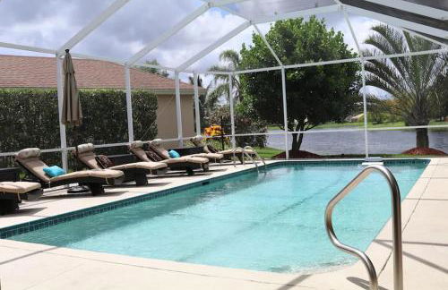 AMAZING South Lake View, 4 Bed 3 Bath, 6 TVs, PS5 VR2, Piano, UNIQUE endless pool - Foto 12