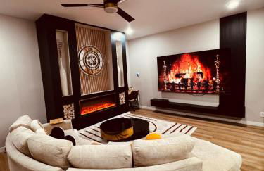 Downtown Cincinnati Boutique at Newport 3BR with 100in Cinema TV - Foto 54