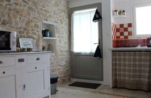 Maison de village charismatique à Saint-Georges-d'Oléron, 4 couchages, wifi gratuit - FR-1-246A-85 - Foto 2