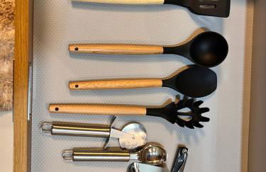 Granja Brasil - Lindo Studio - Com Piscina e Lazer - No Centro de Itaipava - Foto 70