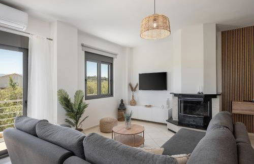 Sol Luxury Apartment - close to the beach with a private heated mini pool - Foto 29