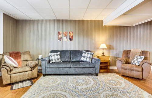 Pond Access and Fishing Cedar Lodge in Versailles - Foto 29