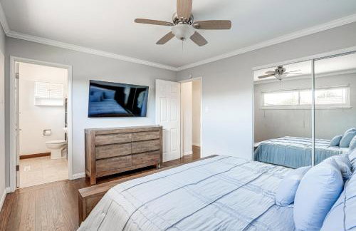 Private Zen Garden and Fireplace Chic Hayward Oasis - Foto 14