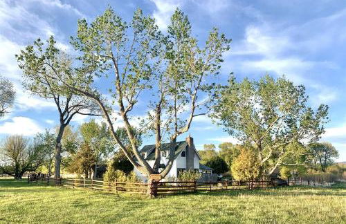 Stunning Cottage with Fire Pit in Saratoga, Wyoming - Foto 41