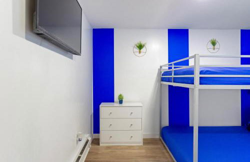 The Sapphire Haven - Your Old Brooklyn Oasis Awaits Families, Couples, Business Travelers Near Downtown With Parking, 300 MB WiFi & Self Check-In - Foto 76