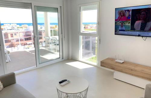 Beautiful apartment with pool near the beach - Photo 1