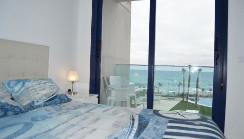 Super zeezicht in eerste lijn met verwarmd zwembad en fitness - Foto 3