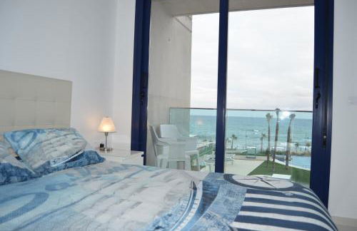 Super zeezicht in eerste lijn met verwarmd zwembad en fitness - Foto 3