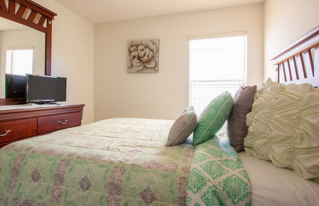 4 Bed and 3 Bath in Perfect Location With Pool by Florida Dream Home - Foto 7