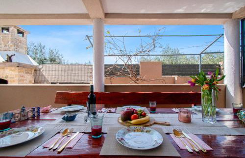 Holiday Home Enard with Jacuzzi by Istrabook - Foto 12