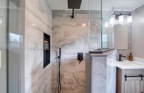 Walnut Street Retreat with Hot Tub, 3 Bedrooms - Foto 3