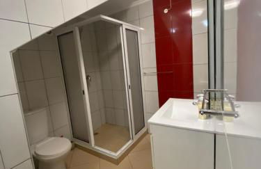 Guest House Santinhos - Foto 28