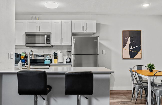 Modern 2BR Near UT Hyde Park Evonify - Foto 15