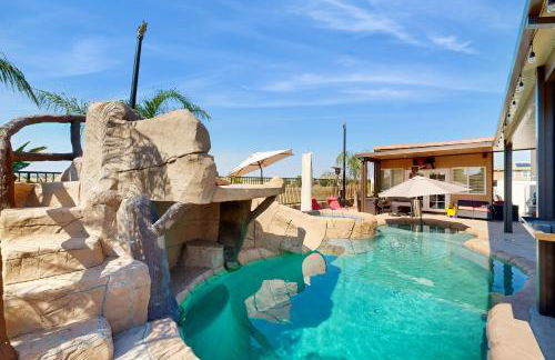 Outdoor Oasis with Pool and Hot Tub Perris Getaway - Foto 13