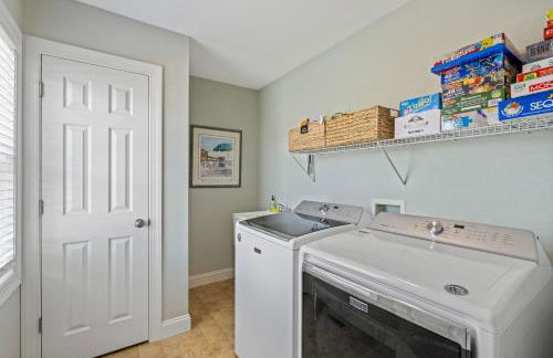 Sojourn Family home with Country Club Access 5 Bedrooms Sleeps 12 - Foto 11