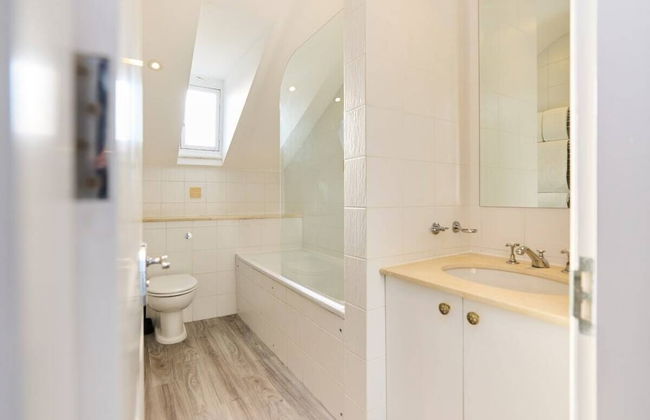 The Hampstead Getaway - Charming 5bdr Home With Conservatory - Foto 19