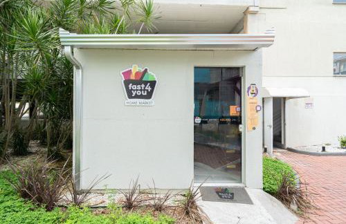 Apto em Barra Velha 340m da PRAIA com SACADA com CHURRASQUEIRA, AR CONDICIONADO WI-FI, PISCINA, PORTARIA 24h, ACADEMIA MINI MERCADO e vaga de GARAGEM - Photo 8