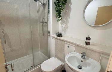 2BR Flat Free Parking Near Hampden and O2 Academy - Foto 4