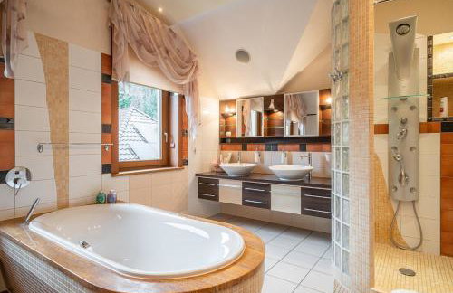 LUX VILLA Swimming pool-Tennis court-Home cinema - Foto 71