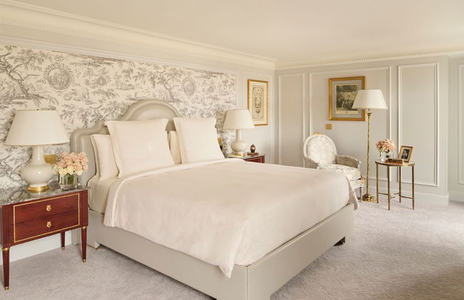 Four Seasons Hotel George V - Photo 37