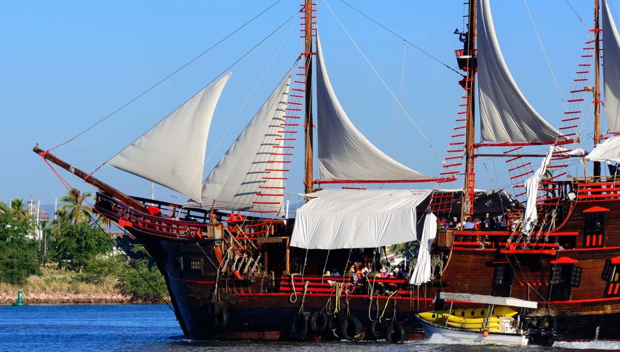 Passeio de barco pirata por Puerto Vallarta