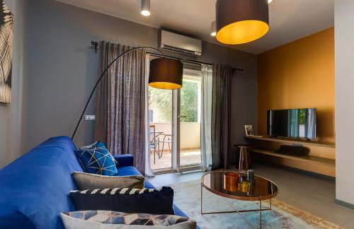 Magnolia - Modern Apartment near City Center and Sea - Photo 16