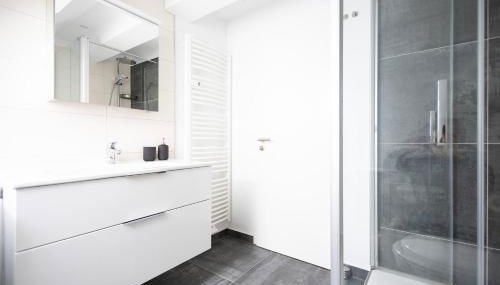 Ko-Living - urbanes Apartment am Zoo - Foto 5, Shower