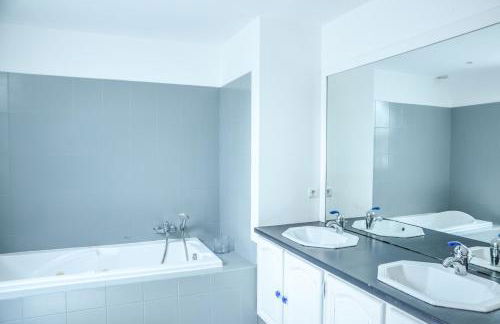 VILLA KER BLEUENN * 10 PERSONNES * PISCINE * SAUNA - Foto 16