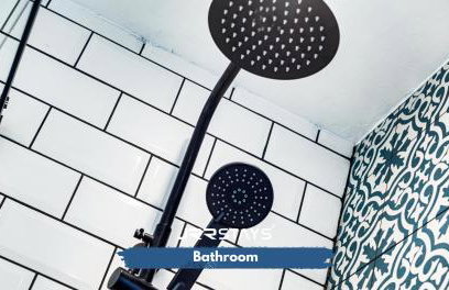 Tipton 3 Bedroom House Garden Sleeps 7 - JRR Stays - Foto 4