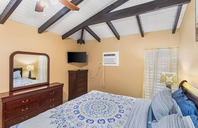 Caribbean View Your Way 1 Bedroom Condo by RedAwning - Photo 3