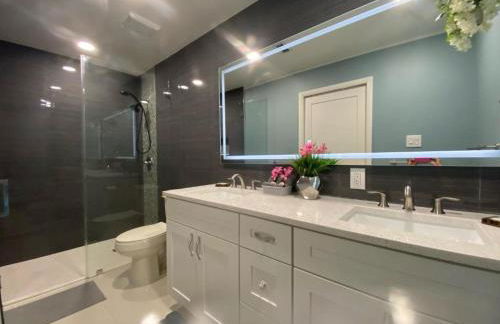 Newly Renovated Villa with Hot Tub - Foto 21