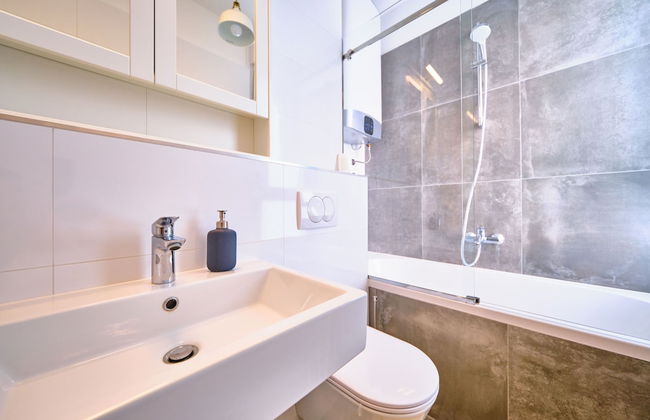 Luxury Seaside Apartment by Litto - Photo 45